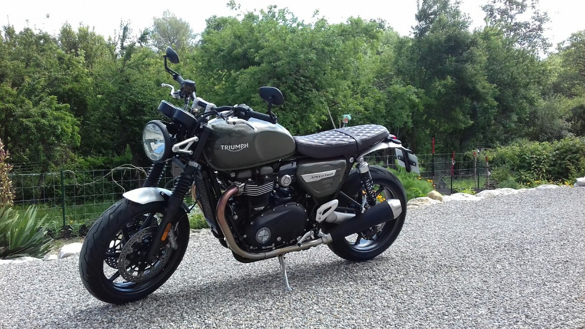 speed twin 1.jpg