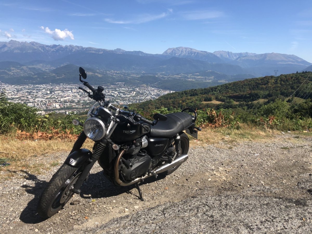 Street twin.jpg