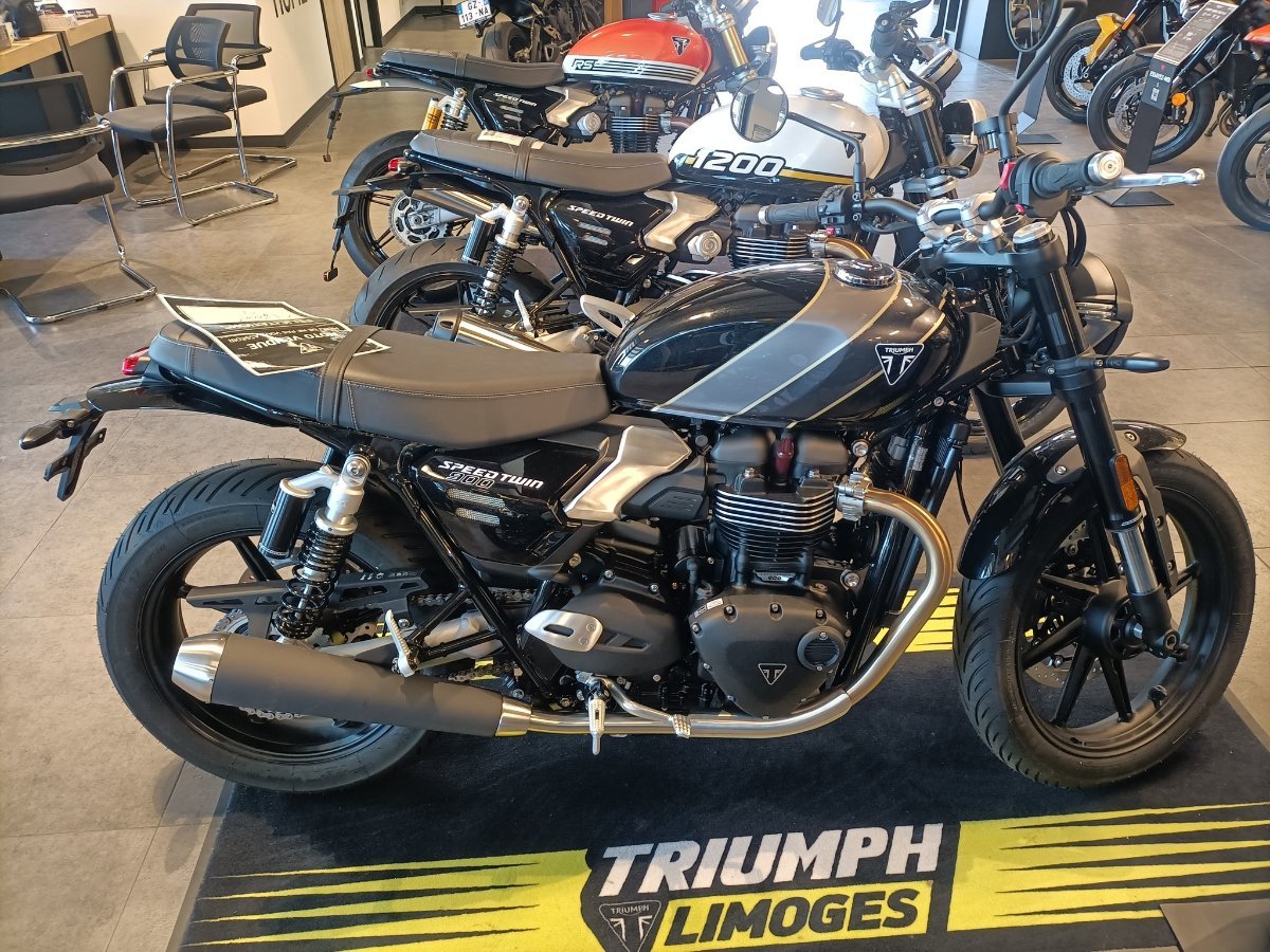 Triumph Speed Twin 900 Limoges - 25avril2025.jpg