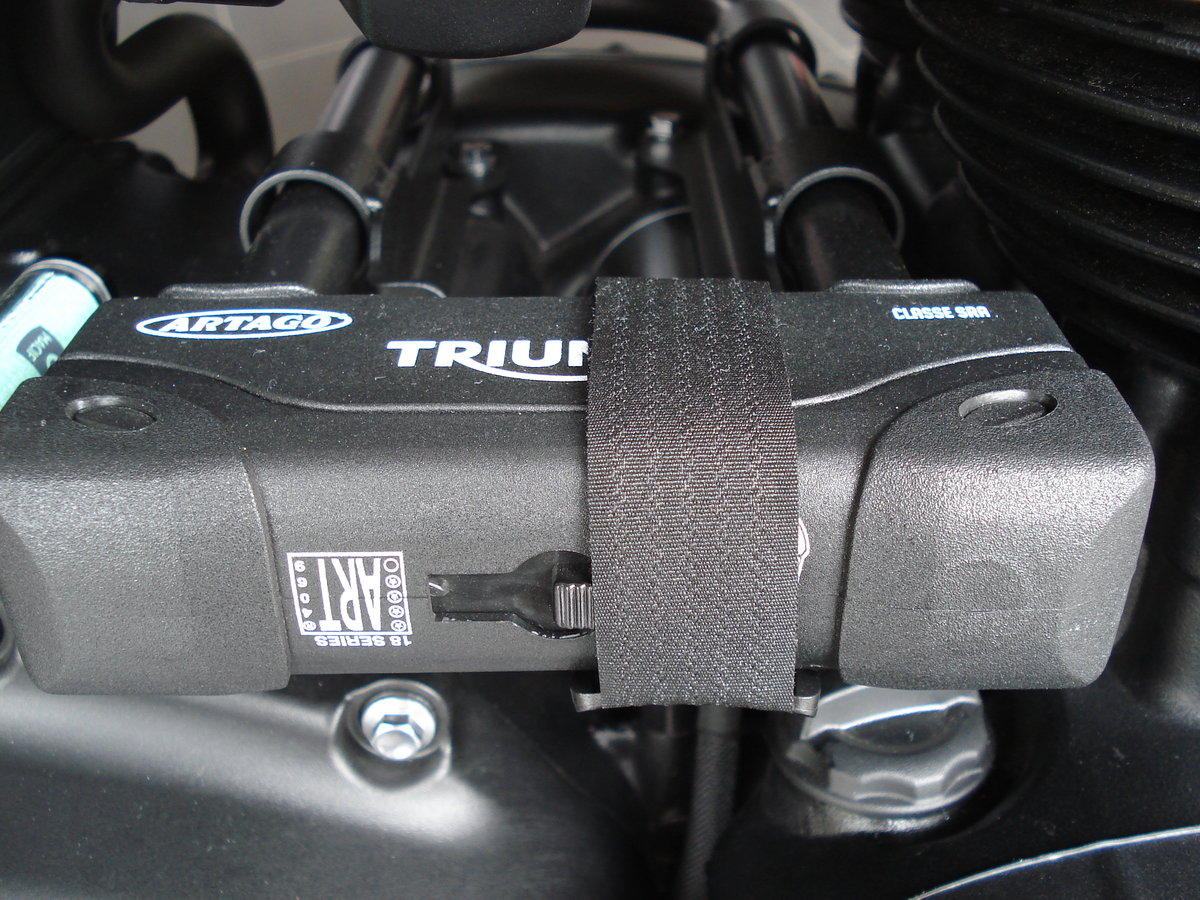 acce_speed_twin_101.JPG