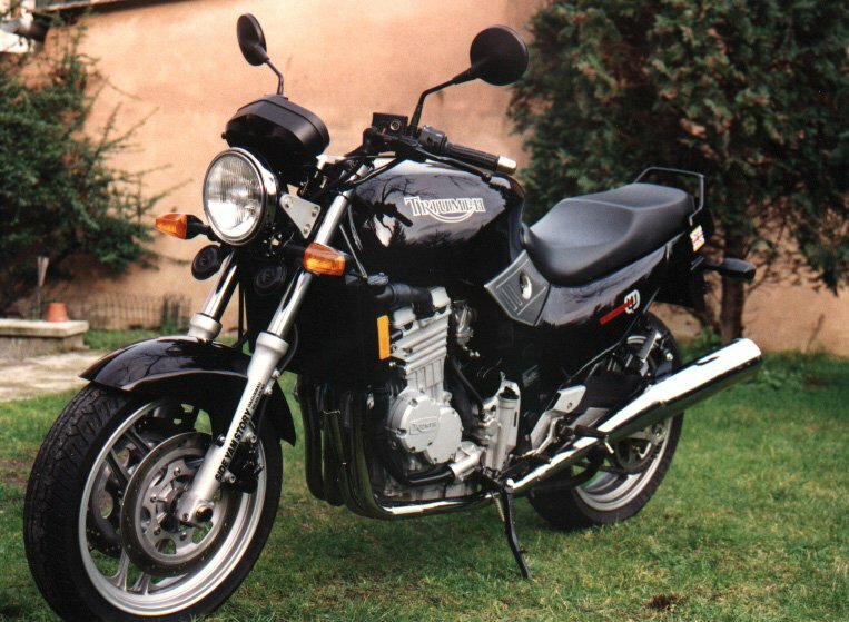 tri750.jpg